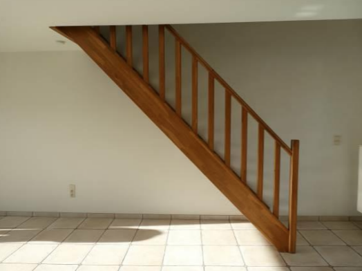 A spacious duplex (49m² living space) with a sunny terrace. - 3