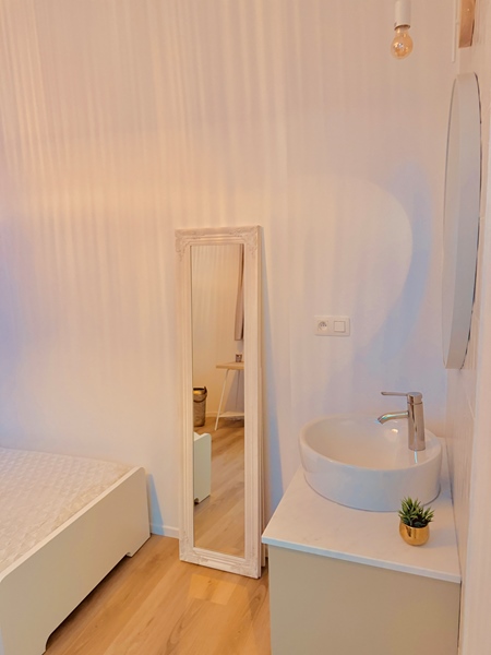 New furnished room with private bathroom - 3