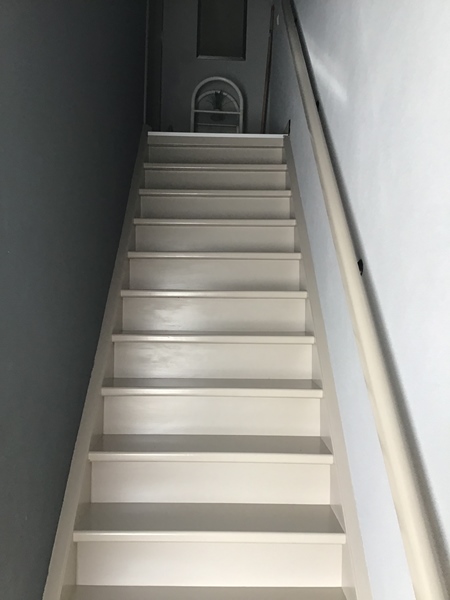 Ready-to-move-in furnished room - 3