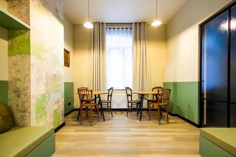 Lamoraal van Egmont: Modern mansion - 5