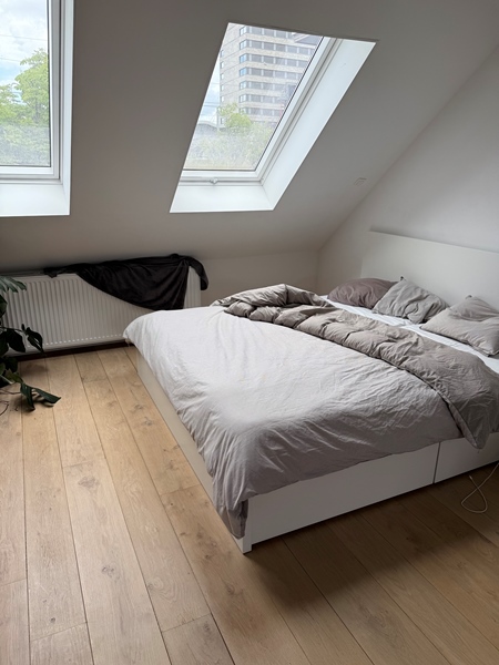 Room with private bathroom for rent - 2