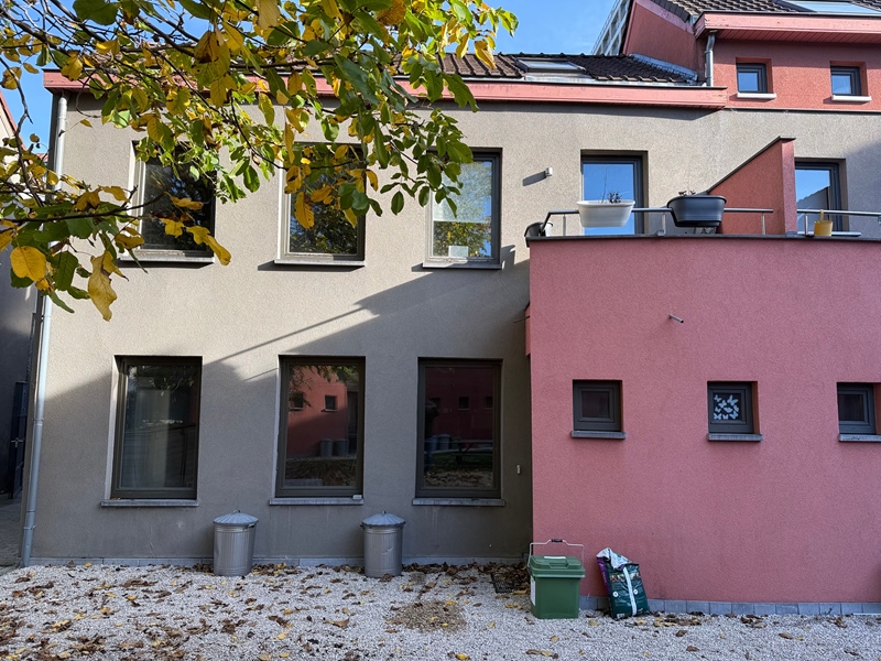 Spacious living unit in a private house with a large garden - 2