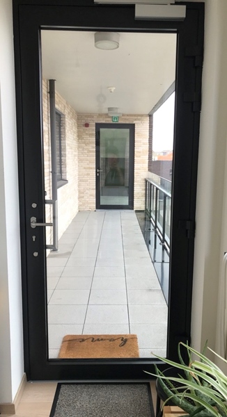 A modern apartment is looking for a female housemate - 5