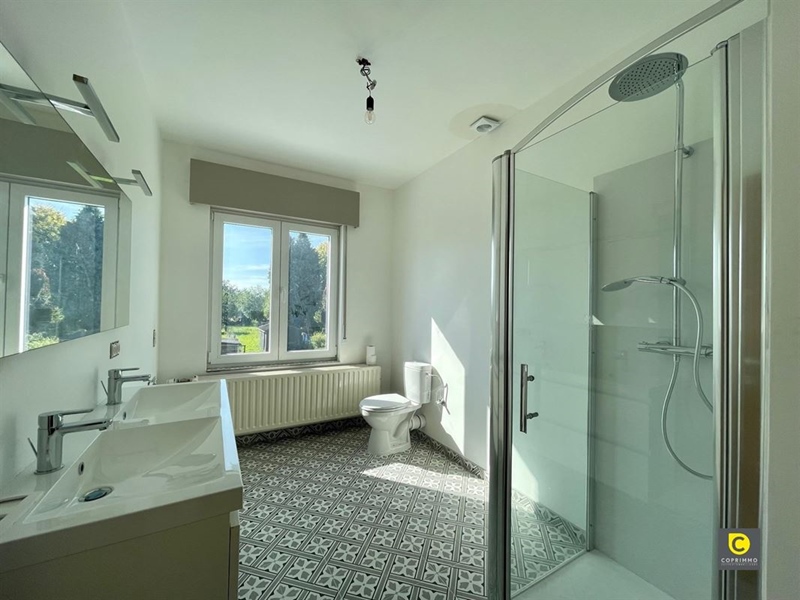 Residential project for 3 people with some external support - 5