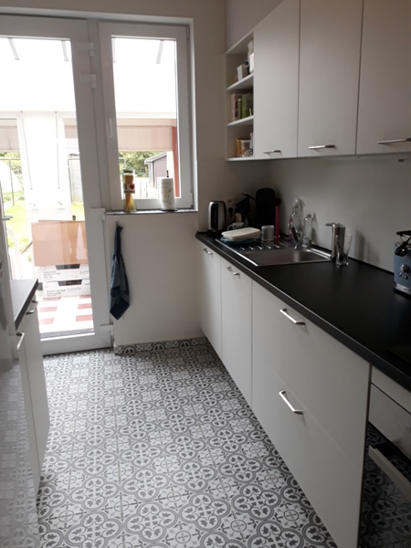 Residential project for 3 people with some external support - 3