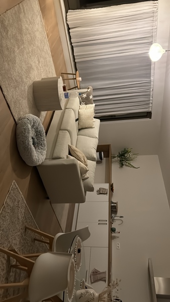 Modern 2-Bedroom Apartment with Sunny Terrace – Available fo - 5