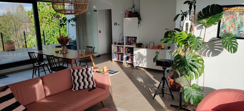 Cozy Room Available in Modern Apartment - 2