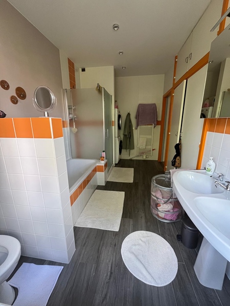 studio for rent with 2 large private rooms - 5