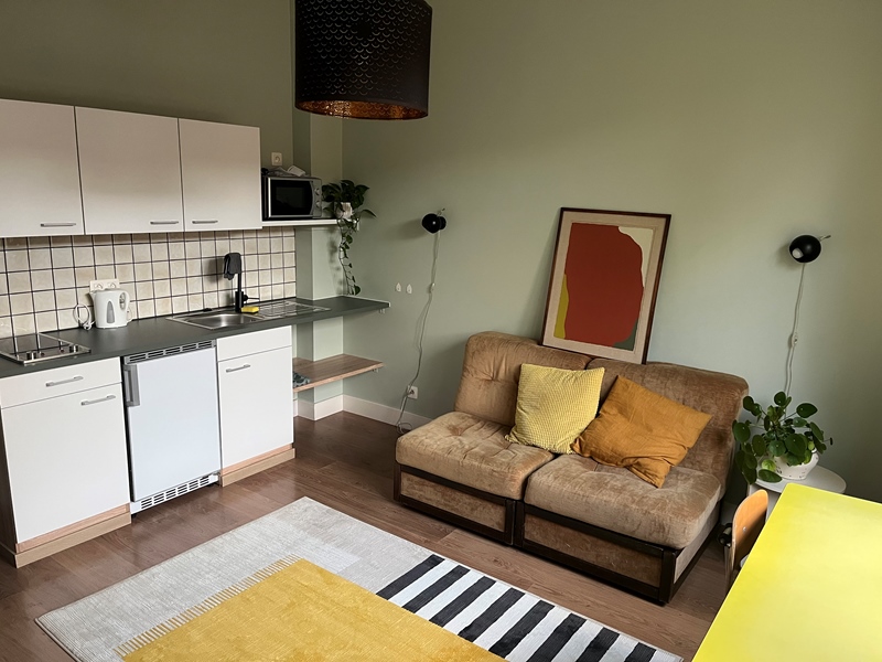 studio for rent with 2 large private rooms - 2