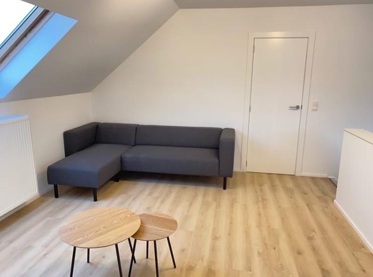 1 room in a 5-person shared apartment - 2