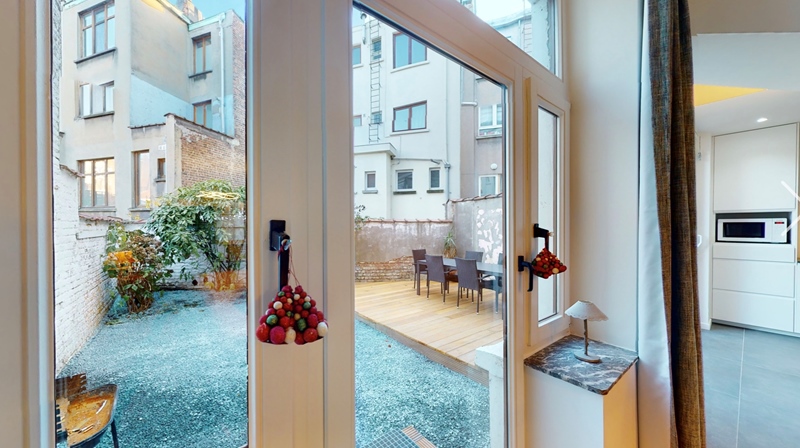 Vandenbussche: renovated mansion near Josaphat park - 4