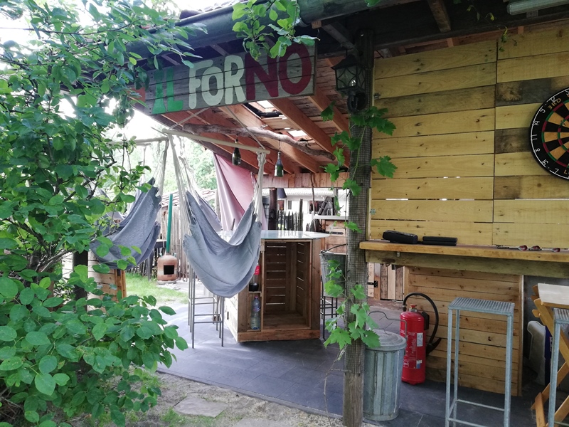 Spacious room in green surroundings - 4