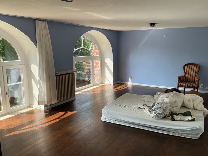 Large room with private bathroom close to nature with large garden - 2