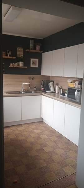 Spacious private bedroom + shared dining room, kitchen, bathroom, garden... - 2