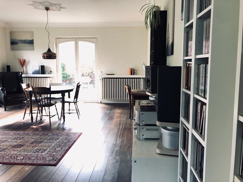Large house with South of France vibes looking for a roommate - 2